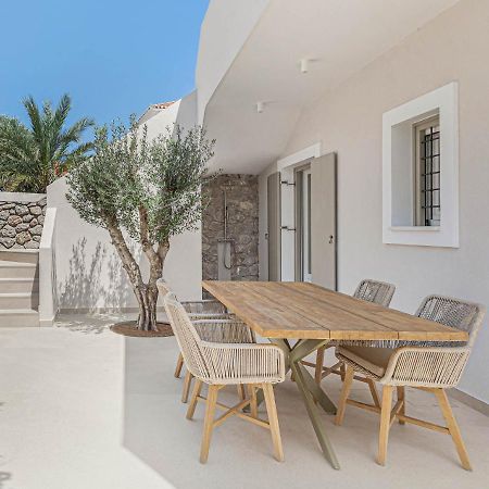 Pearl House - Luxurious New Beach Villa In Spetses Stunning View Ligoneri ภายนอก รูปภาพ