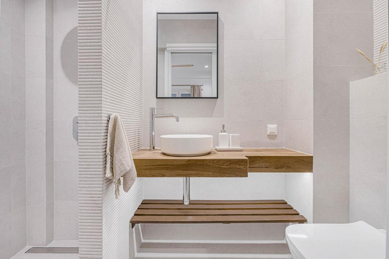 Pearl House - Luxurious New Beach Villa In Spetses Stunning View Ligoneri ภายนอก รูปภาพ