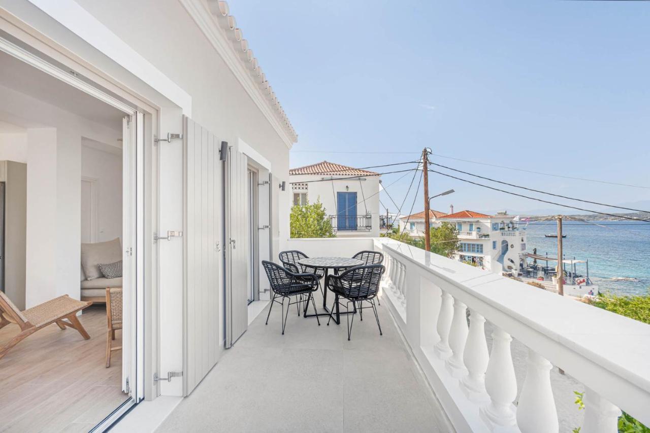 Pearl House - Luxurious New Beach Villa In Spetses Stunning View Ligoneri ภายนอก รูปภาพ